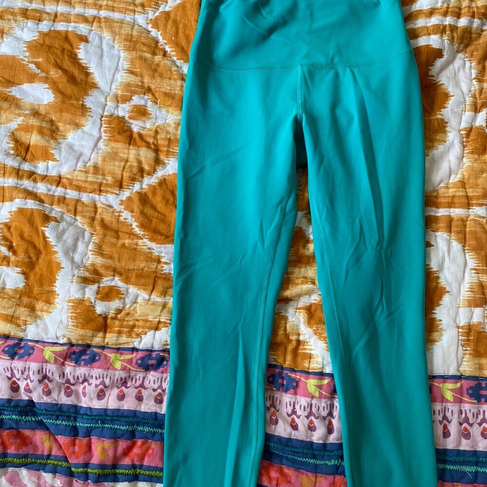 Lululemon Wonder Unders assorted colors